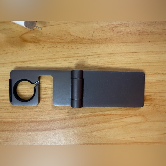 Silver Charger Watch Stand+Apple Watch Charger (Watch to USB)Fast Charging Cable - Picture 10 of 11